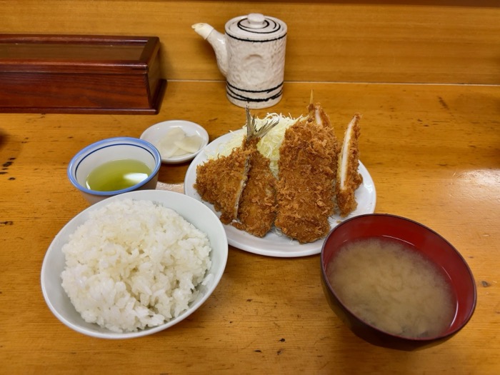 とんかつ いちかつ　ミックスフライ定食