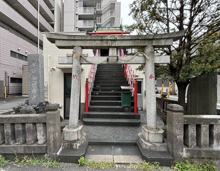 永倉稲荷神社
