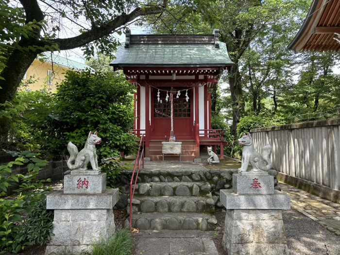 高ヶ坂熊野神社の境内社・桜稲荷神社