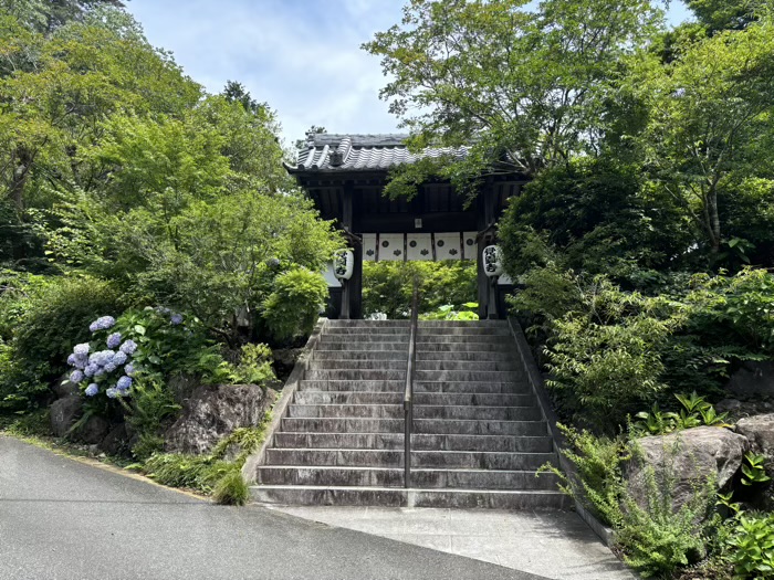 覚園寺　山門