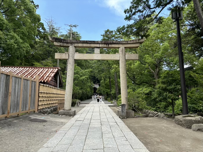 鎌倉　鶴岡八幡宮　白旗神社