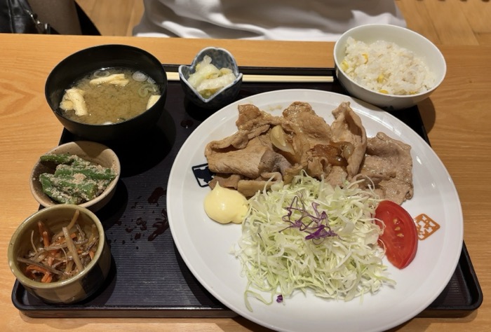 ららぽーと横浜　大かまど飯寅福　寅福の和風生姜焼き定食