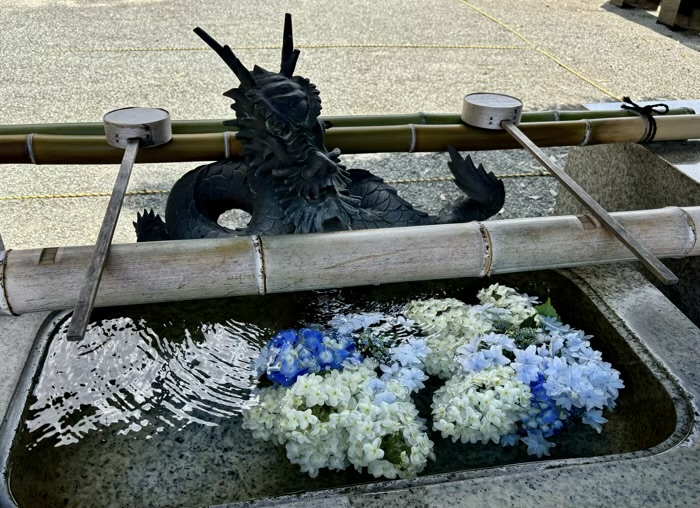 長津田　王子神社　手水舎