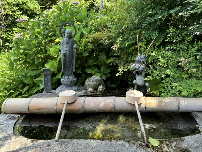 長津田　薬王山医王院福泉寺　手水舎