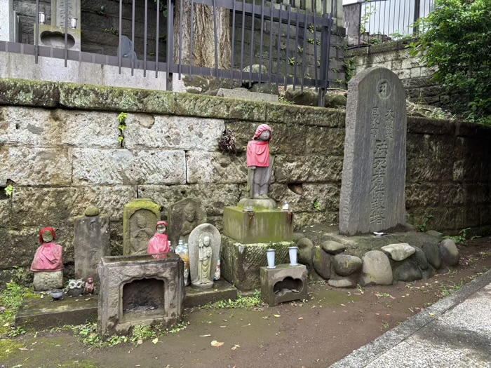  法亀山地福院願成寺　地蔵堂