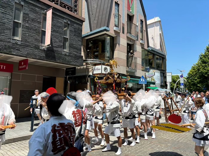 元町厳島神社　夏祭り　神輿渡御