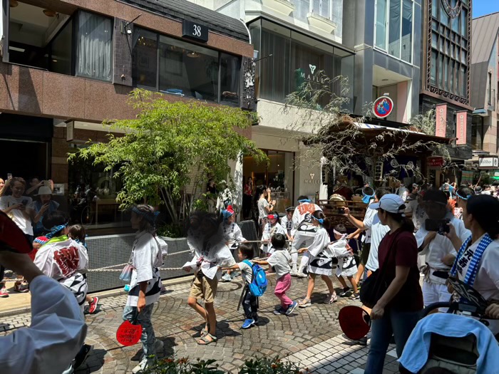 元町厳島神社　夏祭り　神輿渡御