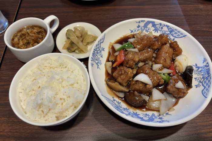 バーミヤン　中華満腹定食　黒酢の酢豚