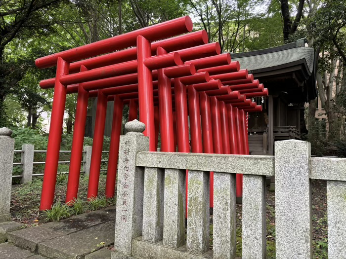 横浜・鶴見　大本山諸嶽山總持寺　穴熊稲荷