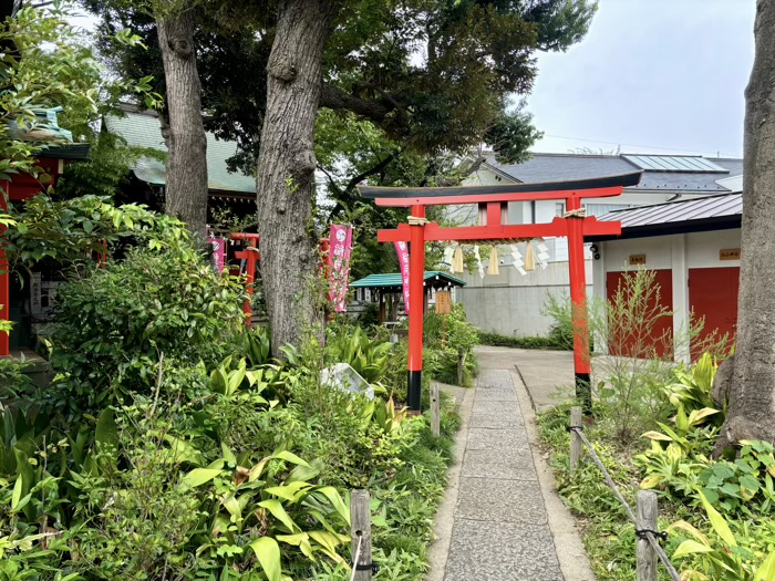 自由が丘熊野神社　境内社　稲荷神社