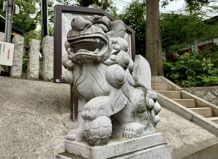 自由が丘熊野神社　狛犬