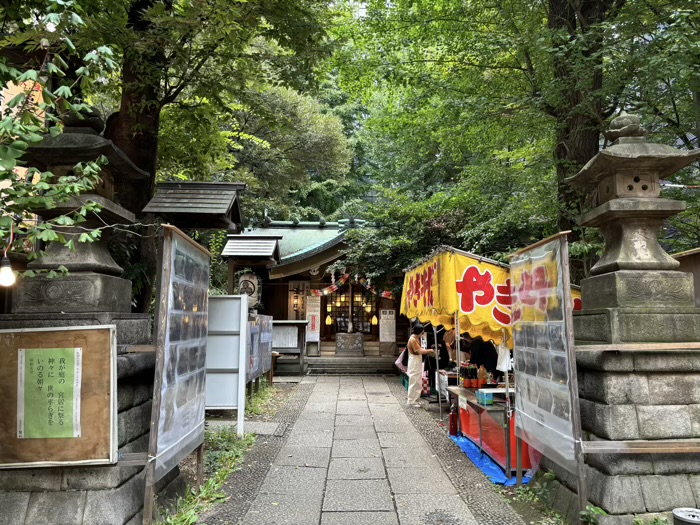 新宿　稲荷鬼王神社のえびすまつり（べったら市）