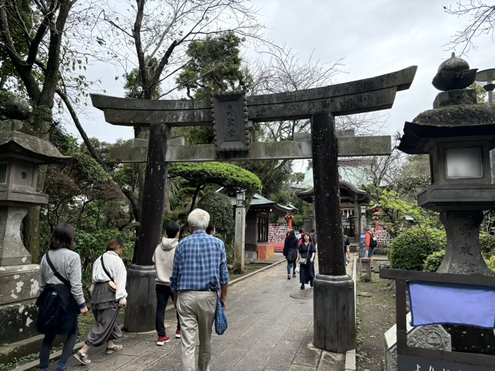 江ノ島　江島神社 奥津宮　石鳥居