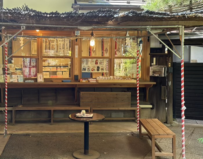 東京・世田谷　太子堂八幡神社　社務所