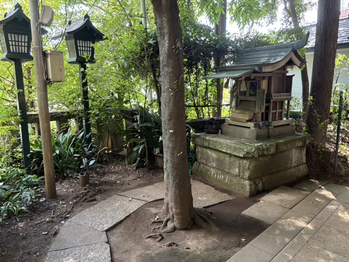 東京・世田谷　太子堂八幡神社　出羽三山神社・鹽竈神社