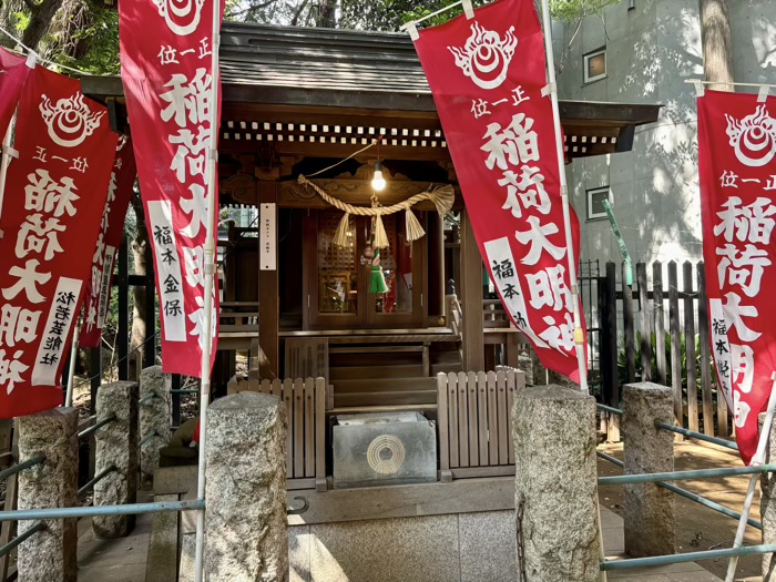 東京・世田谷　太子堂八幡神社　稲荷神社