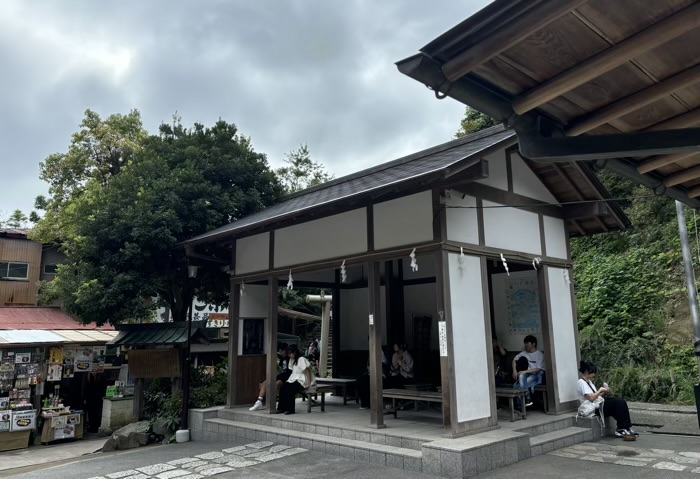 鎌倉　銭洗弁財天宇賀福神社　休憩所