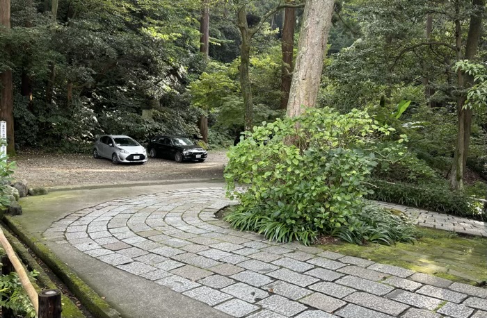 鎌倉　妙本寺　駐車場