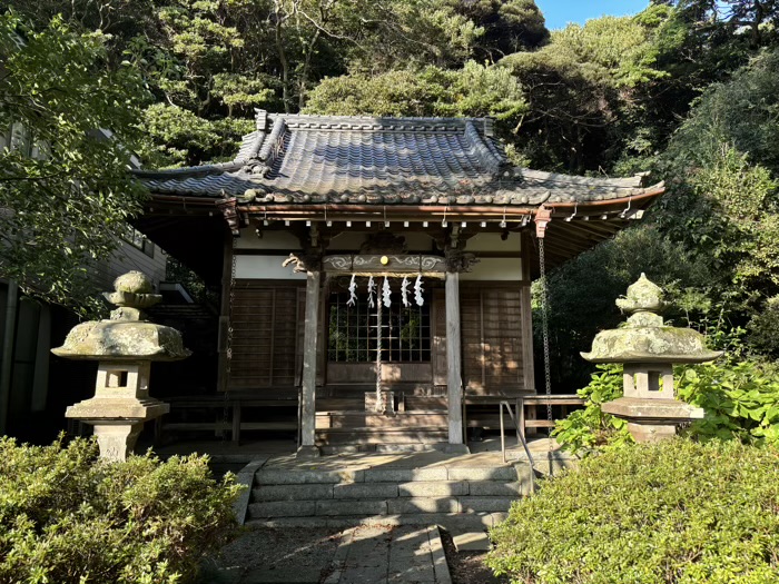 鎌倉　妙本寺　蛇苦止堂