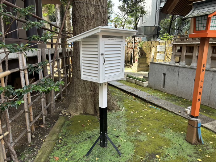 東京　杉並　高円寺氷川神社　気象神社　百葉箱