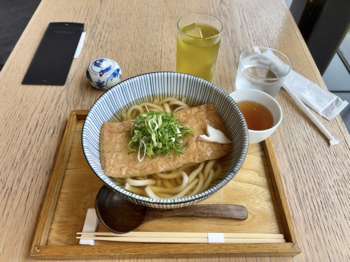 鎌倉　鶴岡八幡宮　茶寮 風の社　鎌倉うどん