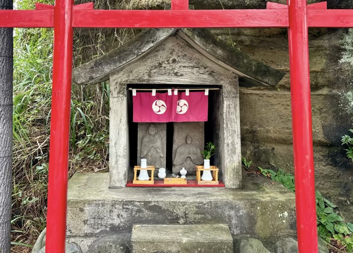 江の島　聖天島公園　道祖神