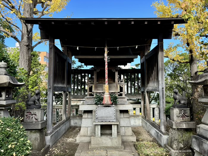 横浜市中央卸売市場　伏見市場稲荷大神　社殿