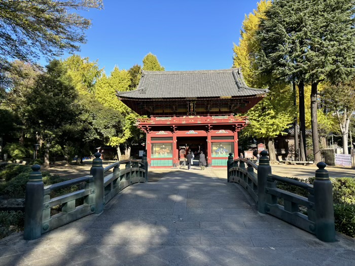 文京区　東京十社　根津神社　神橋と楼門