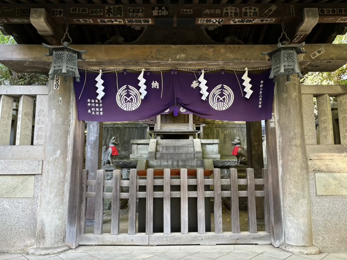 東京　文京区　根津神社　駒込稲荷神社