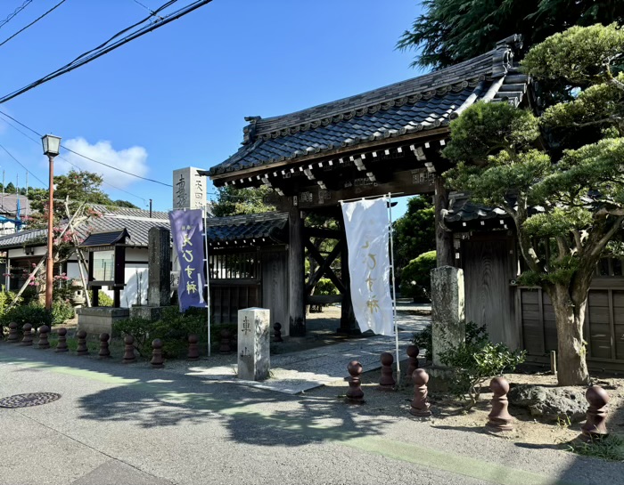 鎌倉　本覚寺　大門（裏門）