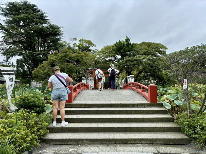 鎌倉　鶴岡八幡宮　旗上弁財天社