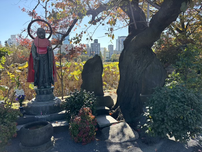 東京　上野　寛永寺　不忍池辯天堂