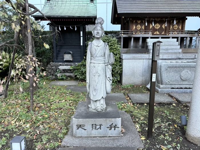 東京　新宿　成子天神社　弁財天