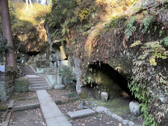 北鎌倉　浄智寺　やぐら