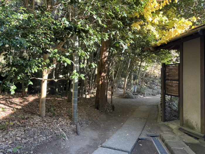 北鎌倉　浄智寺　やぐら