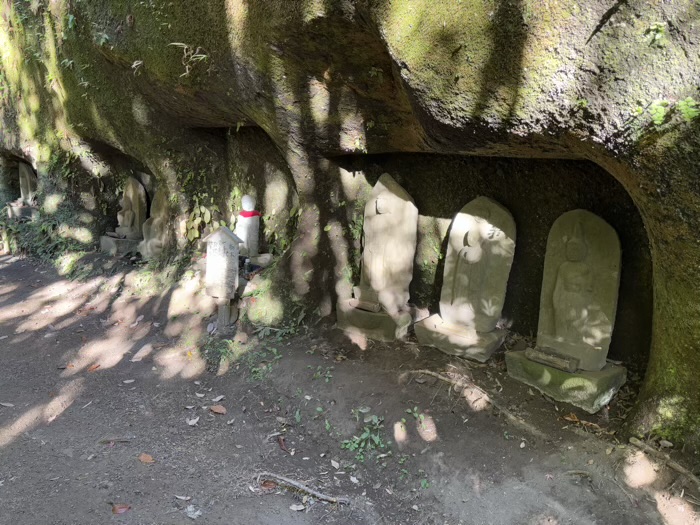 北鎌倉　浄智寺　やぐら