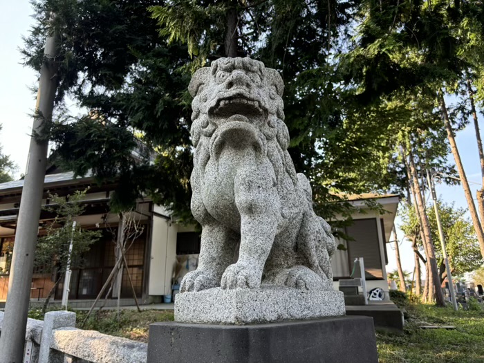 大和　深見神社　狛犬