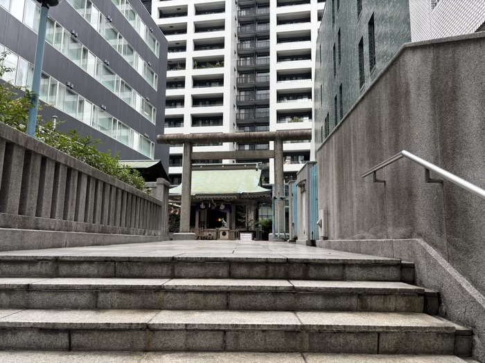 東京　渋谷　宮益御嶽神社