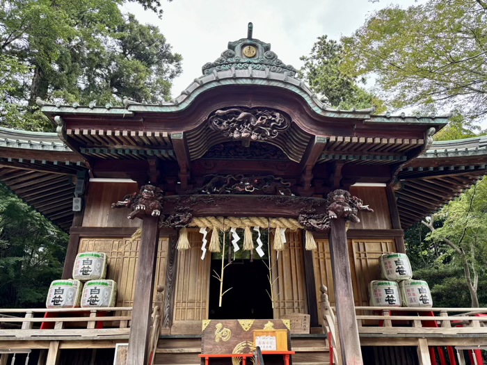 秦野　白笹稲荷神社　社殿