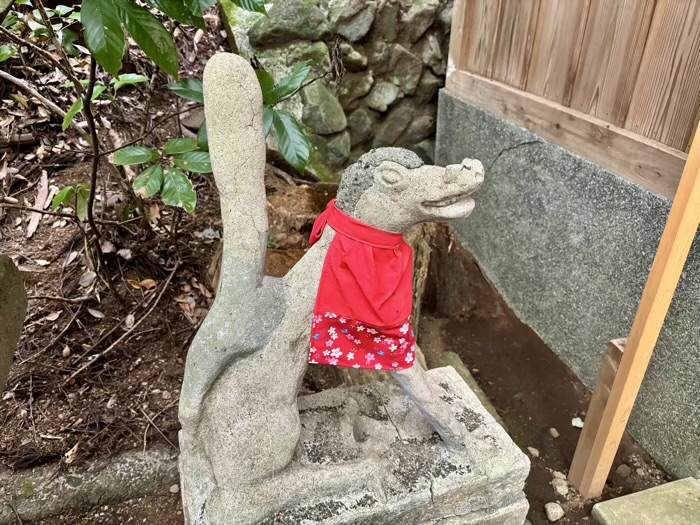 秦野　白笹稲荷神社　東末社