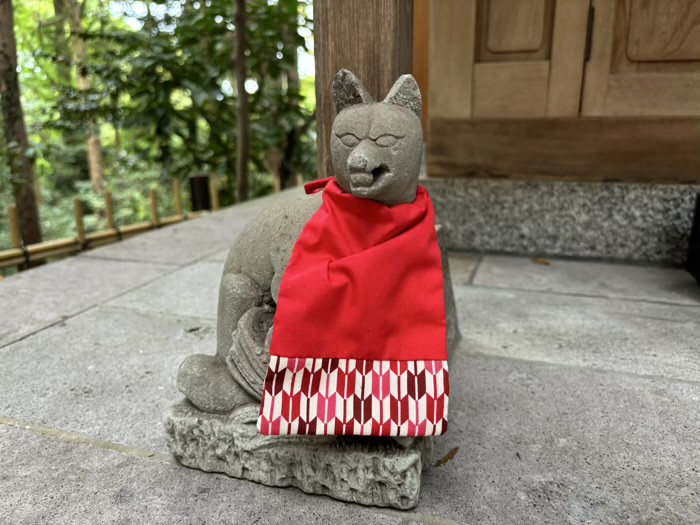 秦野　白笹稲荷神社　祖霊社