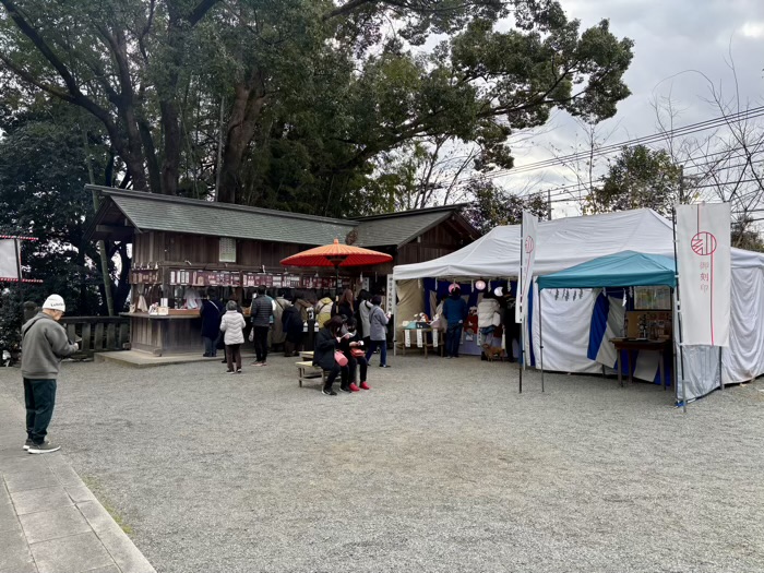 秦野　曾屋神社　境内