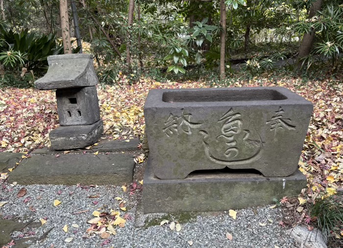 秦野　曾屋神社　井之宮正一位稲荷大明神