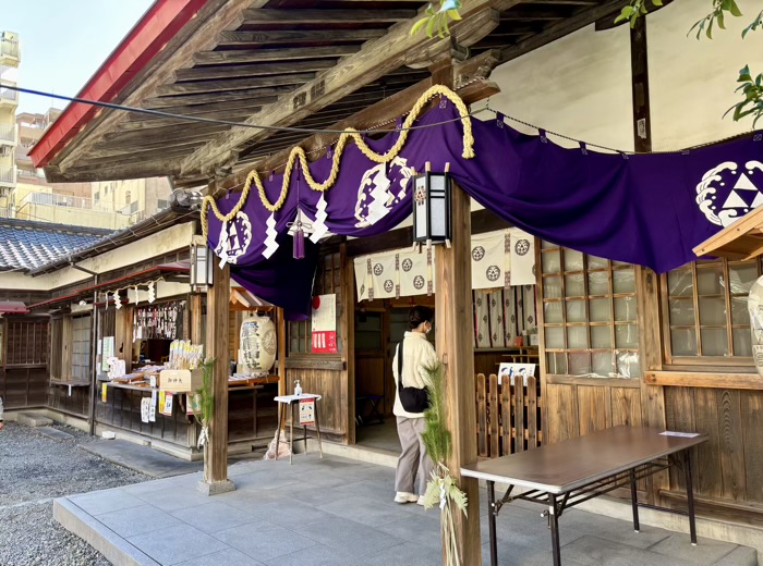 横浜　羽衣町厳島神社　社殿