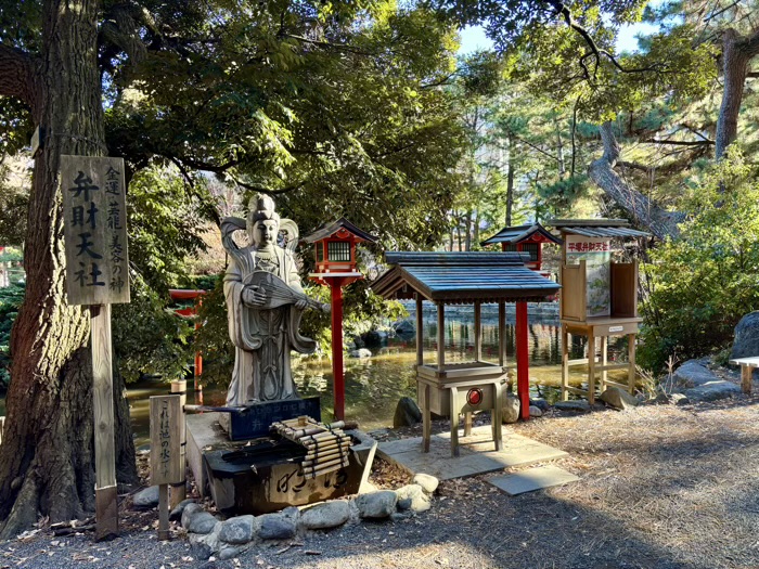 湘南　平塚八幡宮　弁財天社