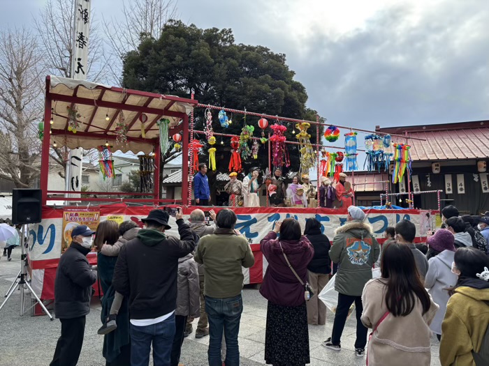 湘南　平塚三嶋神社　新春えびすまつり　特設ステージ