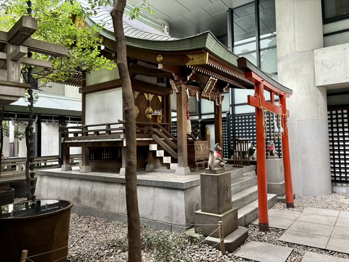 九段下　築土神社　世継稲荷神社