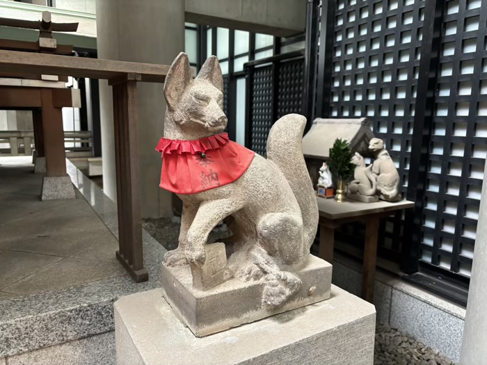 九段下　築土神社　世継稲荷神社