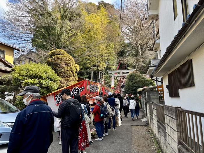 相武台下　座間神社　ひな祭り　参道