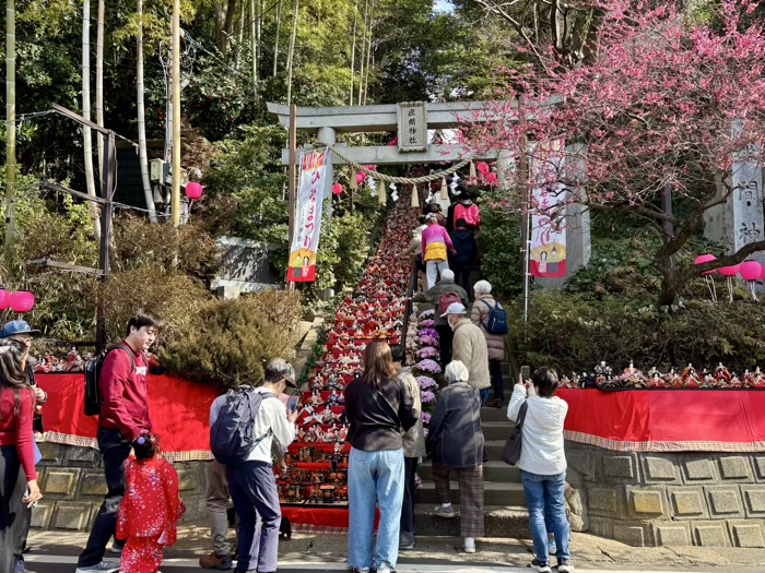 相武台下　座間神社　ひな祭り　石階段